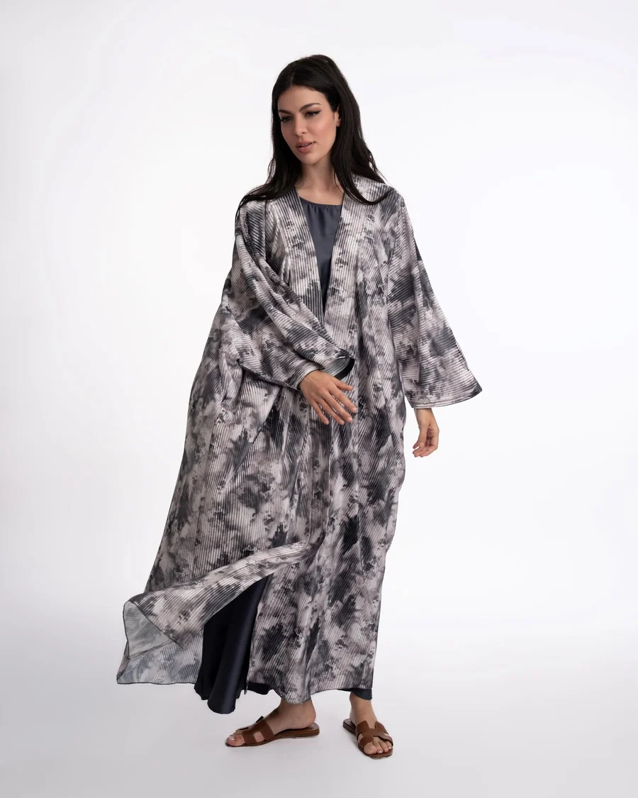 Ruba Printed Abaya – Grey supplied by Yiwu Huanyu Trading Company